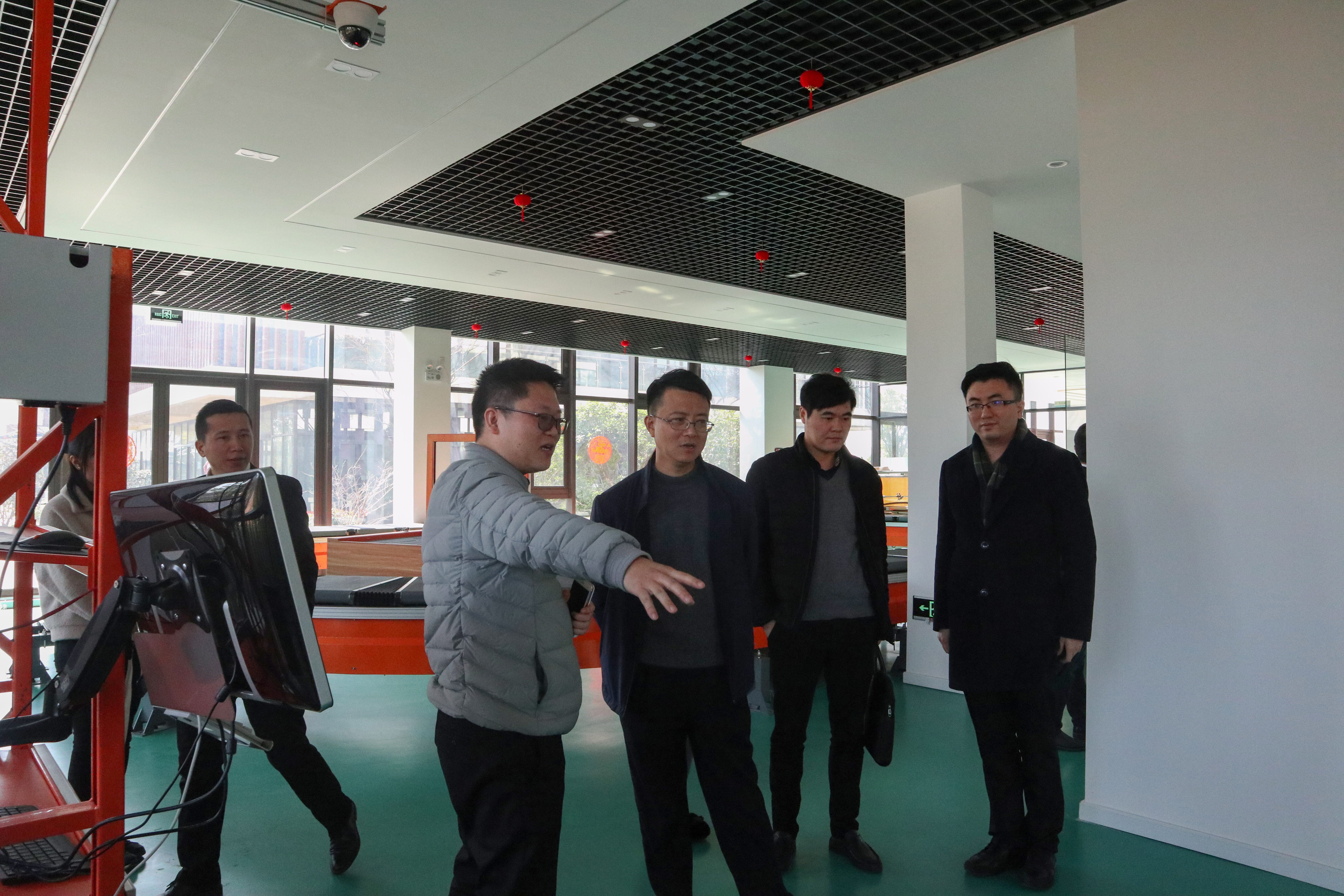 新聞 | 昆山市淀山湖鎮(zhèn)領(lǐng)導(dǎo)一行蒞臨寶開參觀考察