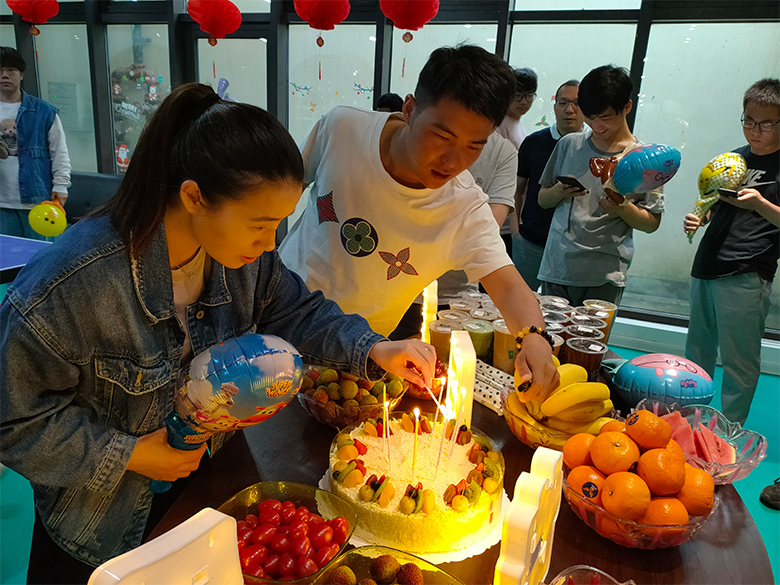 員工集體生日會｜溫馨五月，感恩有你，攜手同行