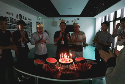 員工集體生日會(huì) | 繽紛五月，把美好的祝福送給你