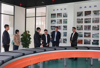 簡訊 | 浙江省紹興市柯橋區(qū)發(fā)改局、招商局領(lǐng)導(dǎo)蒞臨寶開參觀考察